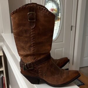 Dingo Tan Leather Heeled Boots
